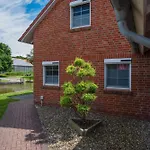 Дом отдыха Friesenhaus Greetsieler Grachten *