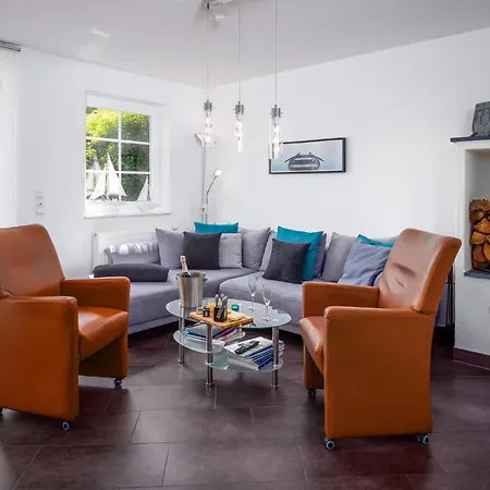 Friesenhaus Greetsieler Grachten Дом отдыха Гретзиль