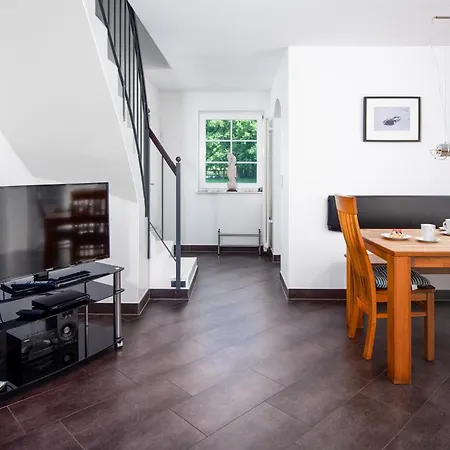 Friesenhaus Greetsieler Grachten Дом отдыха