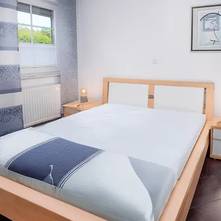 Friesenhaus Greetsieler Grachten Дом отдыха Гретзиль